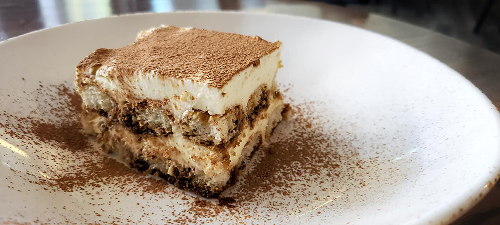 ed carrella vita Bella restaurant tiramisu frankfort Michigan italian Neapolitan food the betsie current newspaper Benzie County